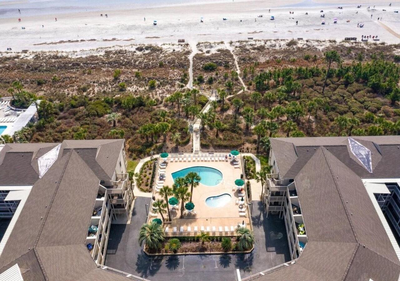 The Breakers #220 Beach Condo, Beautiful Ocean View At Coligny Beach, 4 N Forest Beach Drive Hilton Head, Walk To All Shops Restaurants, Renovated Jan 2024, Vacation Rental Hhi Llc 힐튼 헤드 아일랜드 외부 사진